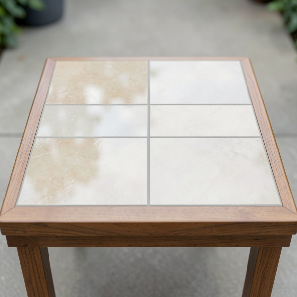 Outdoor Tiled Wooden Tabletop Protection and Decoration